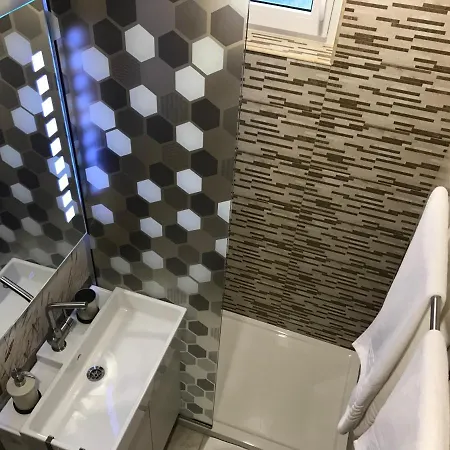 Apartment Center *